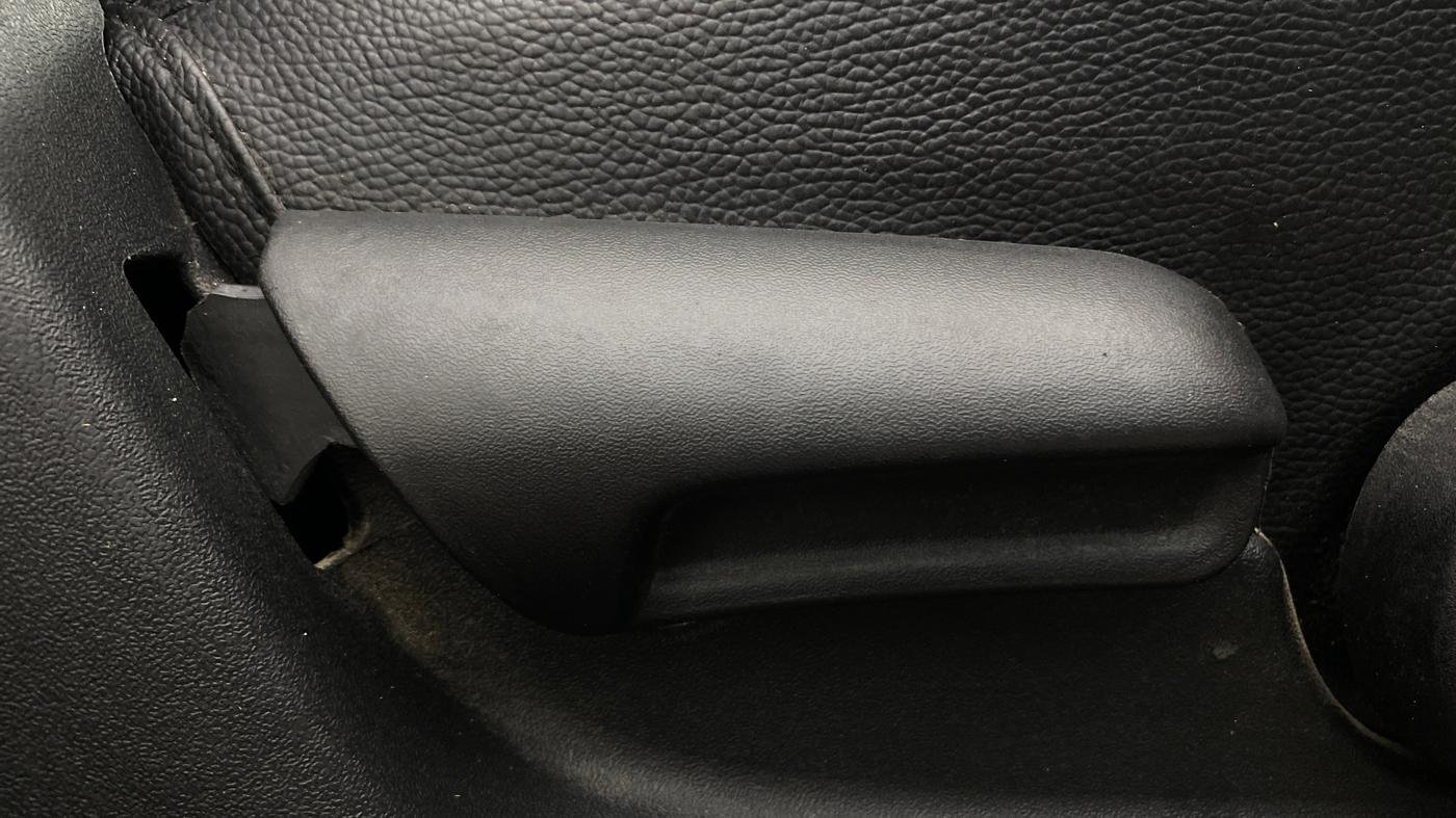 2022 Maruti Vitara Brezza ZXI PLUS, Petrol, Manual, 74,019 km, Driver Side Adjustment Panel
