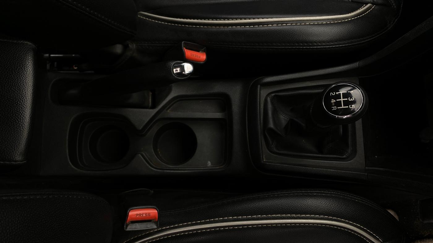 2022 Maruti Vitara Brezza ZXI PLUS, Petrol, Manual, 74,019 km, Gear Lever