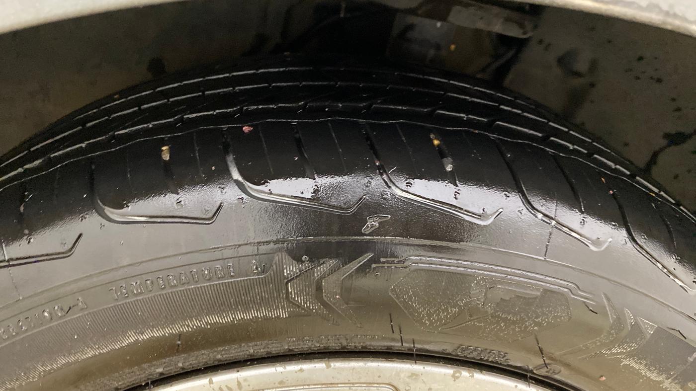 2020 Tata ALTROZ XT PETROL, Petrol, Manual, 84,437 km, Left Front Tyre Tread