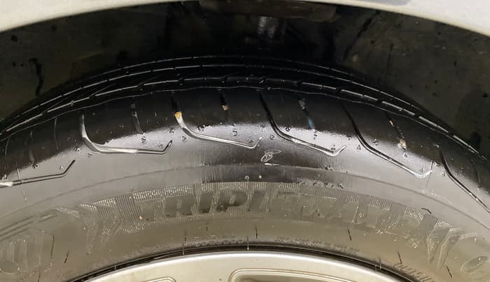 2020 Tata ALTROZ XT PETROL, Petrol, Manual, 84,437 km, Right Front Tyre Tread