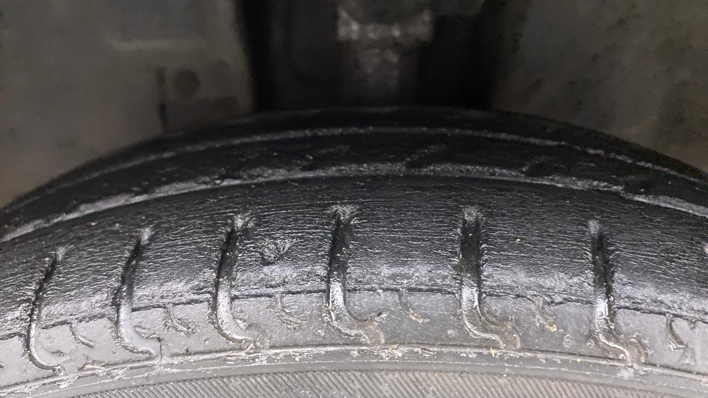2019 Datsun Redi Go 1.0 S AT, Petrol, Automatic, 72,543 km, Left Front Tyre Tread
