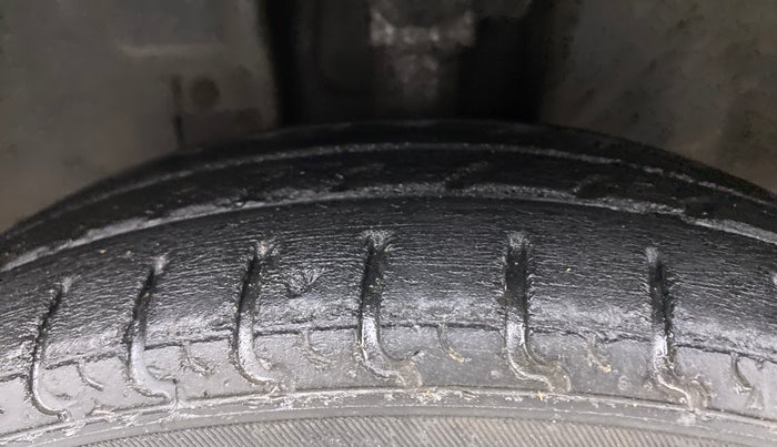 2019 Datsun Redi Go 1.0 S AT, Petrol, Automatic, 72,543 km, Left Front Tyre Tread