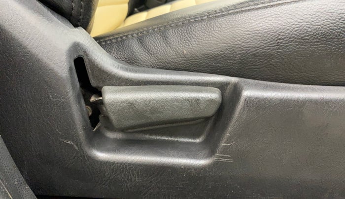 2022 Maruti Alto VXI, Petrol, Manual, 40,189 km, Driver Side Adjustment Panel