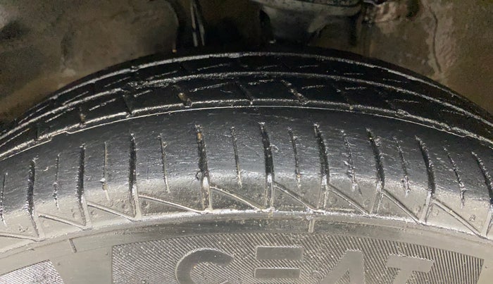 2022 Maruti Alto VXI, Petrol, Manual, 40,189 km, Left Front Tyre Tread