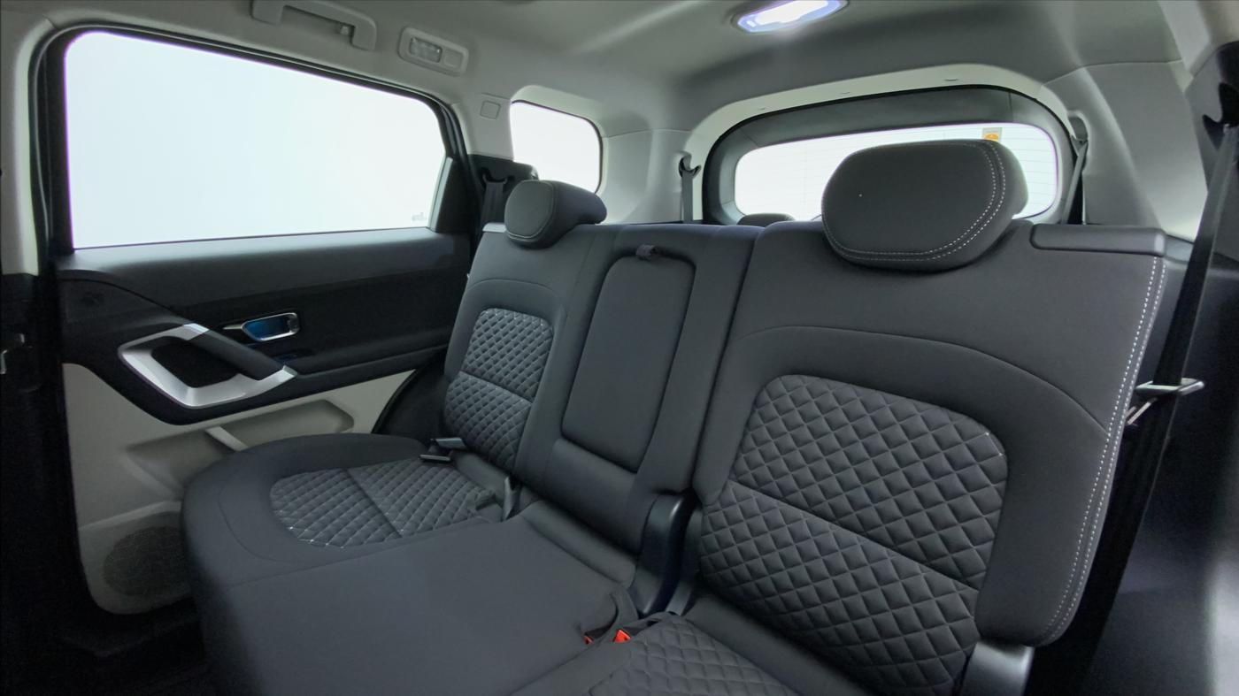 2021 Tata Safari XT+2.0 KRYOTEC, Diesel, Manual, 6,442 km, Right Side Rear Door Cabin