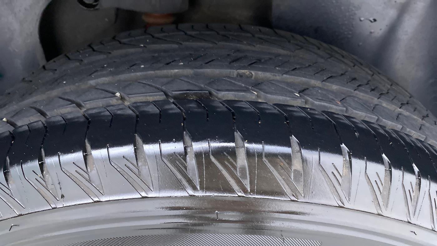 2021 Tata Safari XT+2.0 KRYOTEC, Diesel, Manual, 6,442 km, Left Rear Tyre Tread