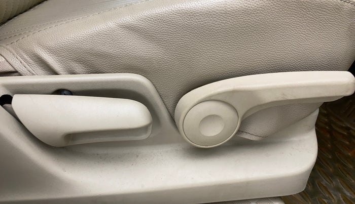 2016 Maruti Swift Dzire ZXI, Petrol, Manual, 29,557 km, Driver Side Adjustment Panel