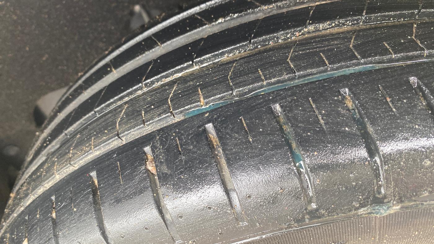 2019 Toyota Glanza V CVT, Petrol, Automatic, 25,218 km, Left Rear Tyre Tread