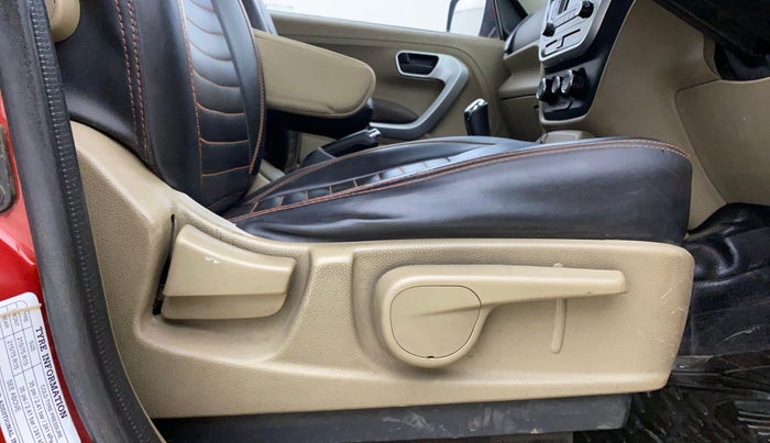 2017 Mahindra TUV300 T8 AMT, Diesel, Automatic, 1,35,545 km, Driver Side Adjustment Panel