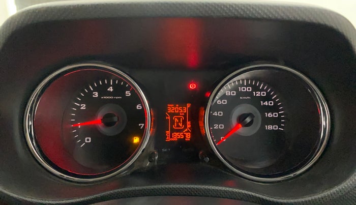 2017 Mahindra TUV300 T8 AMT, Diesel, Automatic, 1,35,545 km, Odometer Image