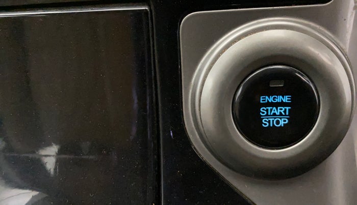 2020 Mahindra XUV500 W11, Diesel, Manual, 66,281 km, Keyless Start/ Stop Button