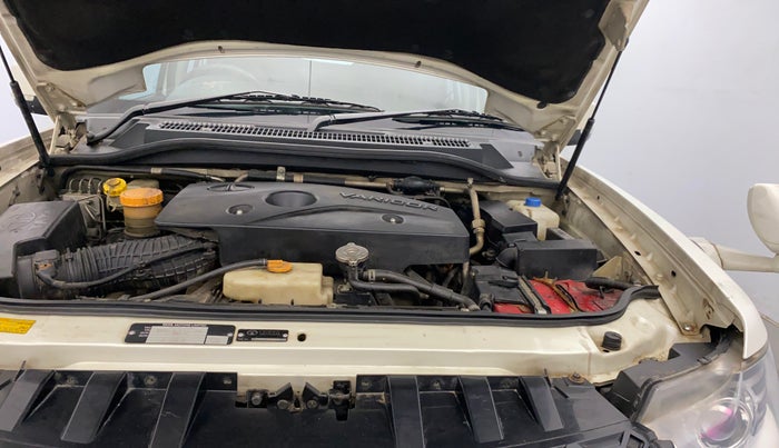 2019 Tata Safari Storme 2.2 EX 4X2, Diesel, Manual, 1,39,127 km, Engine View - Left