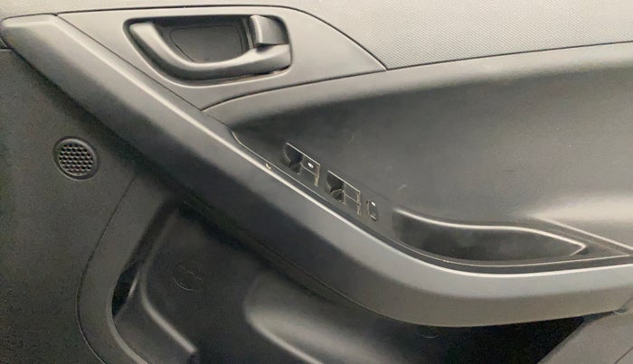 2024 Tata NEXON SMART+ 1.2 PETROL, Petrol, Manual, 20,713 km, Driver Side Door Panels Control