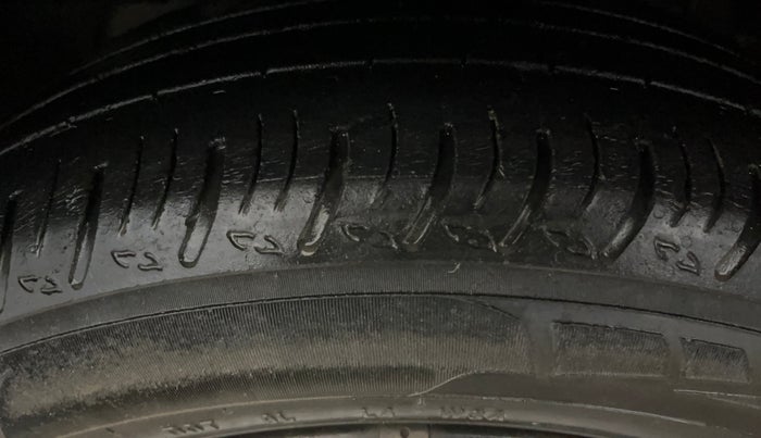 2018 Tata NEXON XM PETROL, Petrol, Manual, 41,138 km, Left Front Tyre Tread