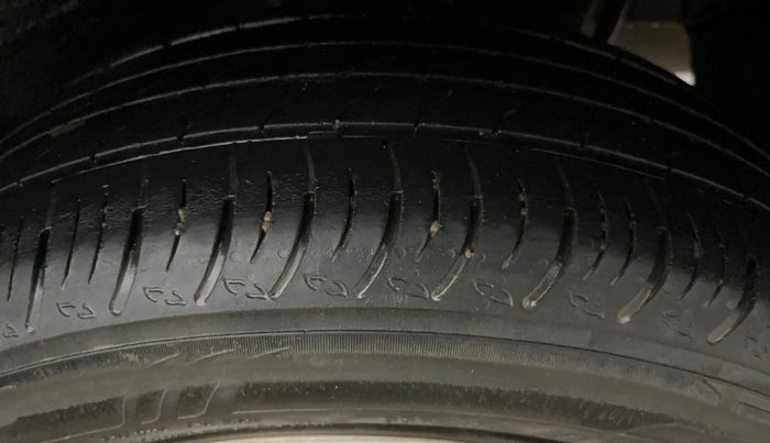 2018 Tata NEXON XM PETROL, Petrol, Manual, 41,138 km, Left Rear Tyre Tread