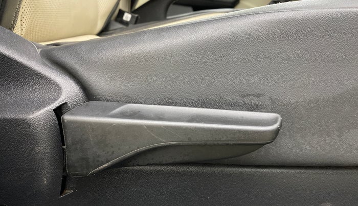 2022 Skoda SLAVIA STYLE 1.5L TSI DSG, Petrol, Automatic, 98,136 km, Driver Side Adjustment Panel