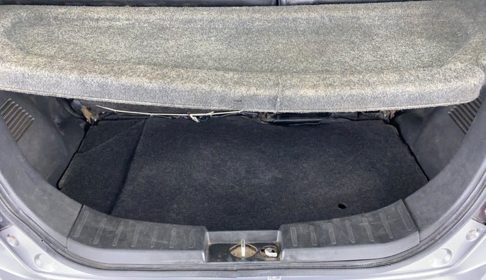 2014 Maruti Wagon R 1.0 VXI, Petrol, Manual, 66,705 km, Boot Inside