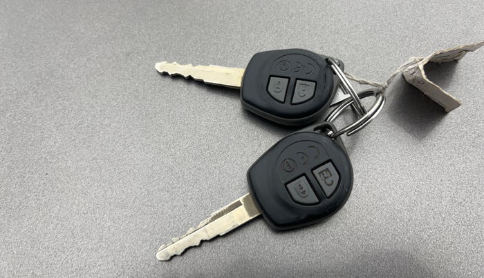 2019 Maruti Dzire VXI AMT, Petrol, Automatic, 48,409 km, Key Close Up