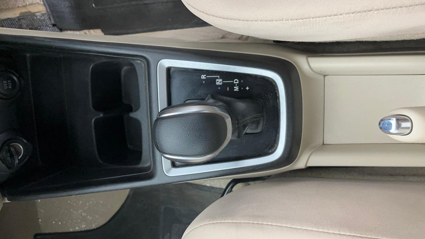 2019 Maruti Dzire VXI AMT, Petrol, Automatic, 48,614 km, Gear Lever