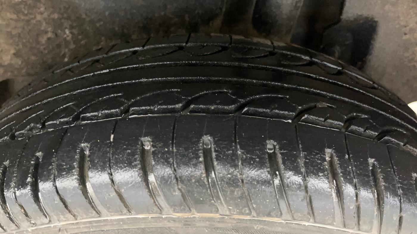 2019 Maruti Dzire VXI AMT, Petrol, Automatic, 48,614 km, Left Rear Tyre Tread