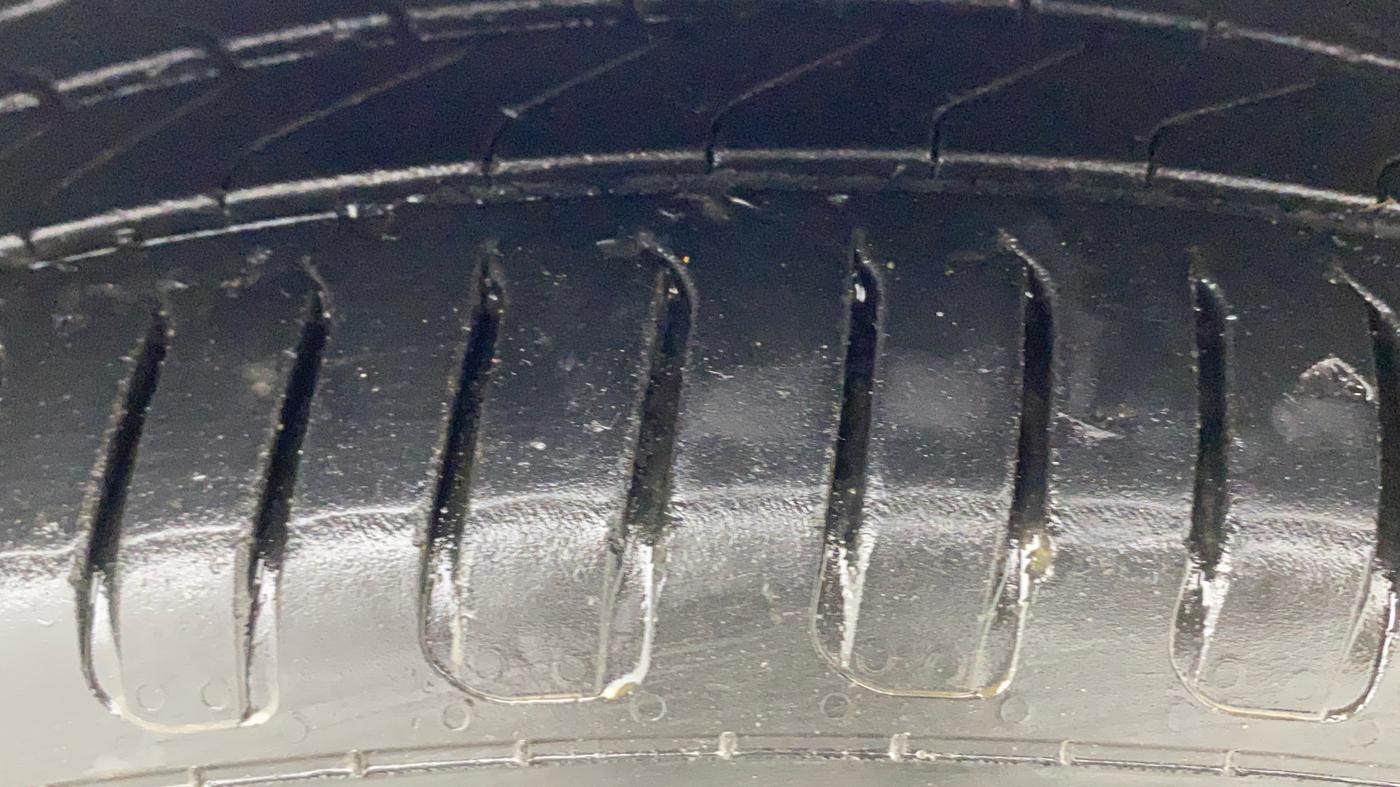 2019 Hyundai New Elantra 2.0 SX MT PETROL, Petrol, Manual, 68,311 km, Right Front Tyre Tread