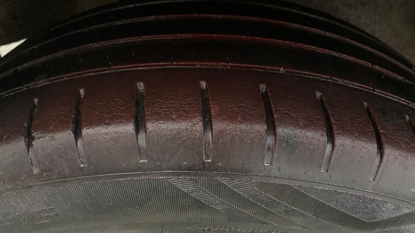 2020 Toyota Glanza V CVT, Petrol, Automatic, 86,387 km, Right Rear Tyre Tread