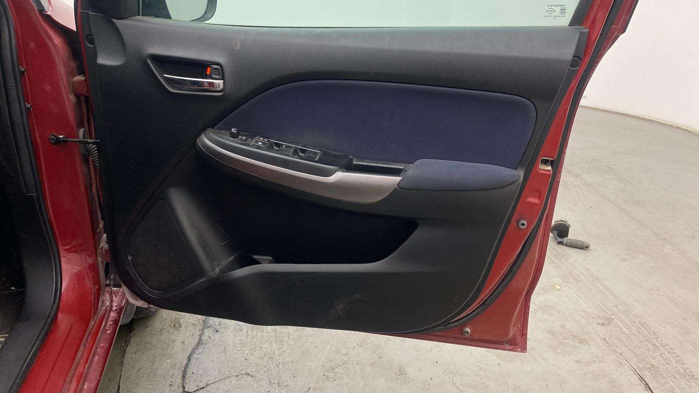 2020 Toyota Glanza V CVT, Petrol, Automatic, 86,387 km, Driver Side Door Panels Control