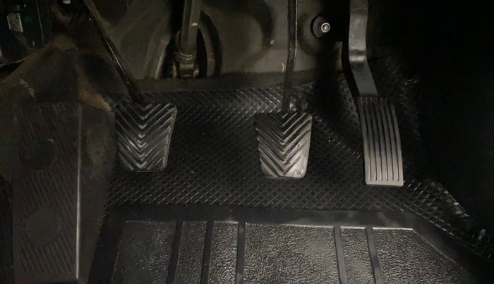 2017 Hyundai Elite i20 SPORTZ 1.4 CRDI, Diesel, Manual, 1,12,064 km, Pedals