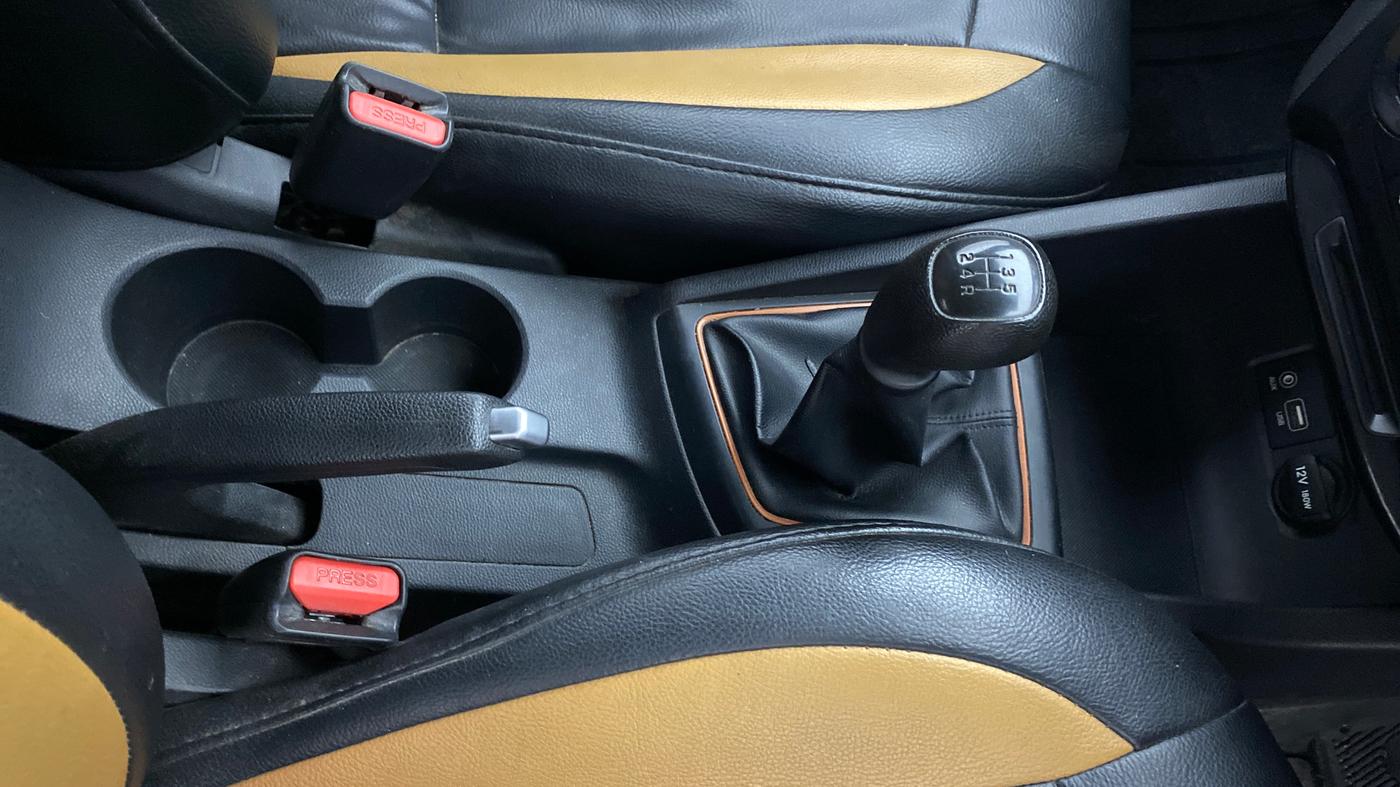 2018 Hyundai i20 Active 1.2 S, Petrol, Manual, 68,633 km, Gear Lever
