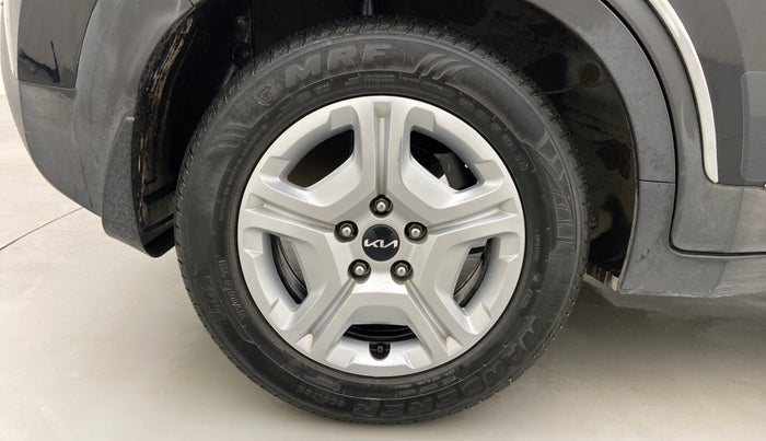 2021 KIA SONET HTK PLUS, Petrol, Manual, 26,673 km, Right Rear Wheel