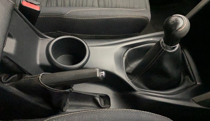 2018 Toyota Innova Crysta 2.7 VX 7 STR, Petrol, Manual, 1,34,798 km, Gear Lever