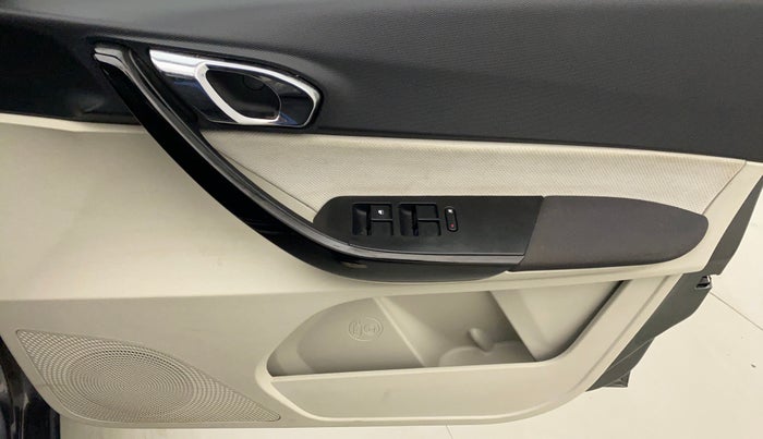 2022 Tata TIGOR XZ PLUS CNG, CNG, Manual, 10,828 km, Driver Side Door Panels Control