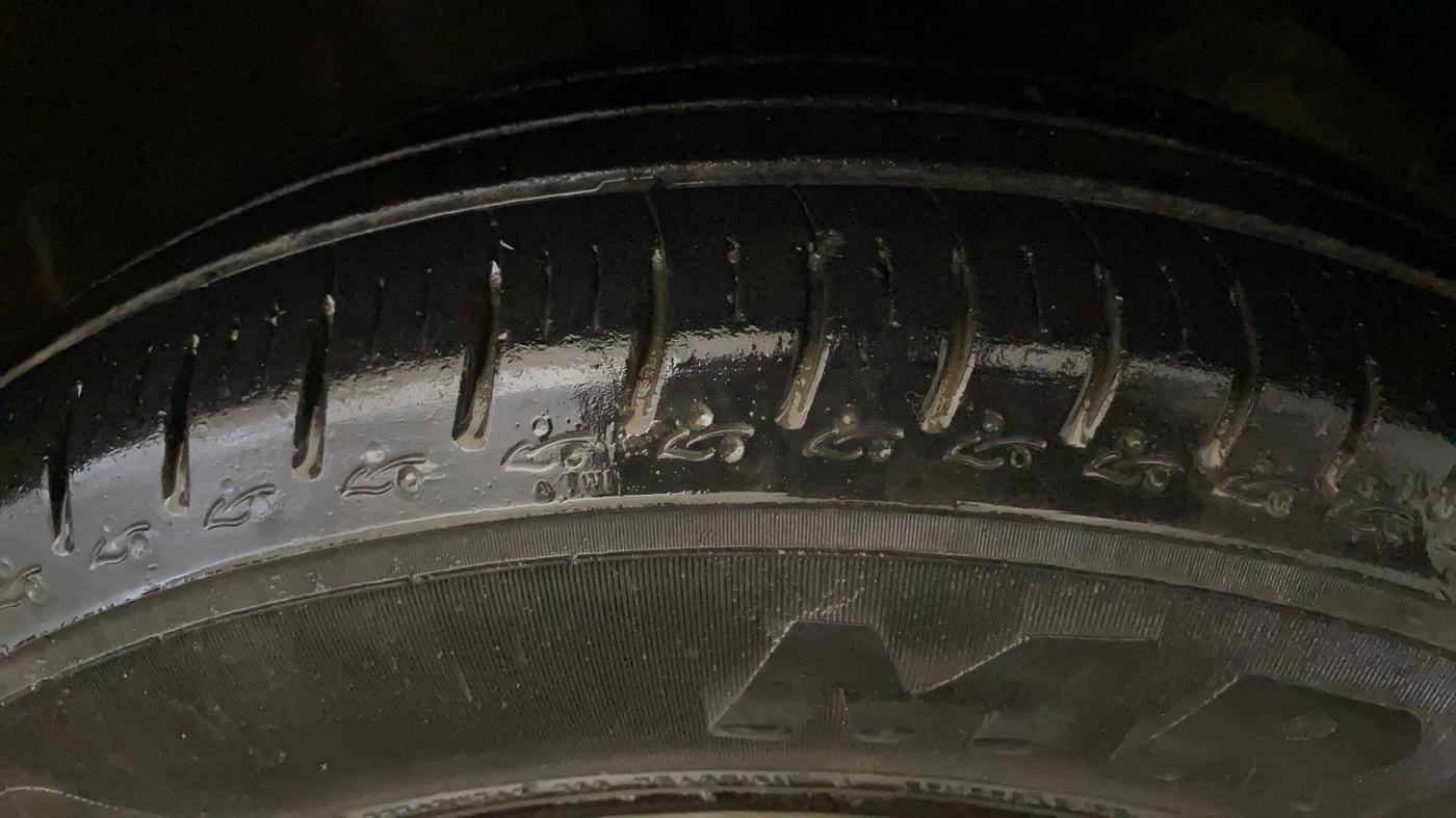 2018 Maruti Dzire VXI, Petrol, Manual, 81,427 km, Right Front Tyre Tread