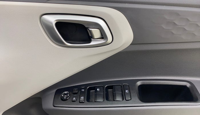 2021 Hyundai GRAND I10 NIOS SPORTZ AMT 1.2 KAPPA VTVT, Petrol, Automatic, 31,249 km, Driver Side Door Panels Control