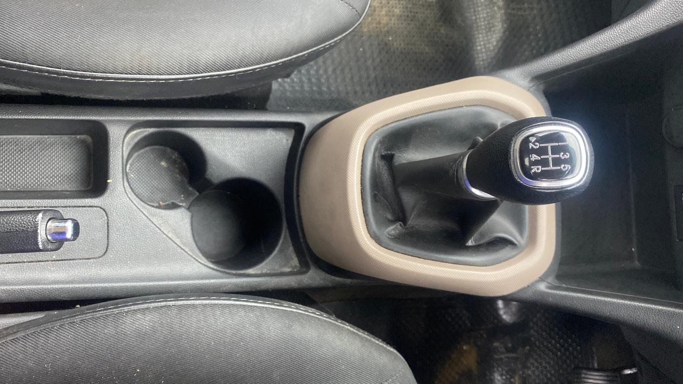 2014 Hyundai Grand i10 SPORTZ 1.2 KAPPA VTVT, Petrol, Manual, 73,666 km, Gear Lever