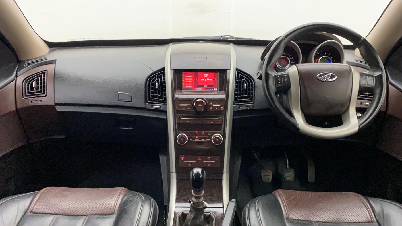 2013 Mahindra XUV500 W8, Diesel, Manual, 63,570 km, Dashboard