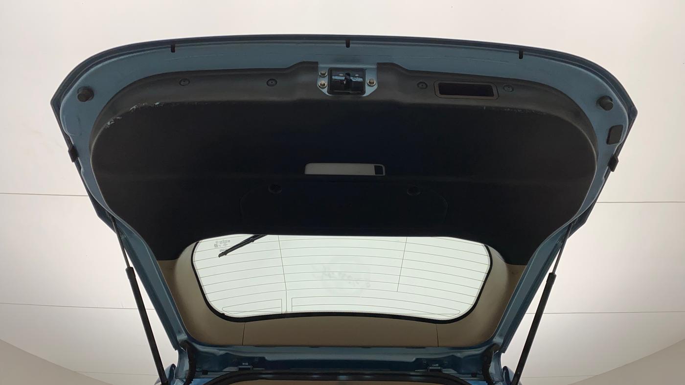2013 Mahindra XUV500 W8, Diesel, Manual, 63,570 km, Boot Door Open