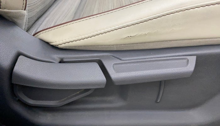 2020 Hyundai AURA SX PLUS 1.2 AMT, Petrol, Automatic, 43,544 km, Driver Side Adjustment Panel