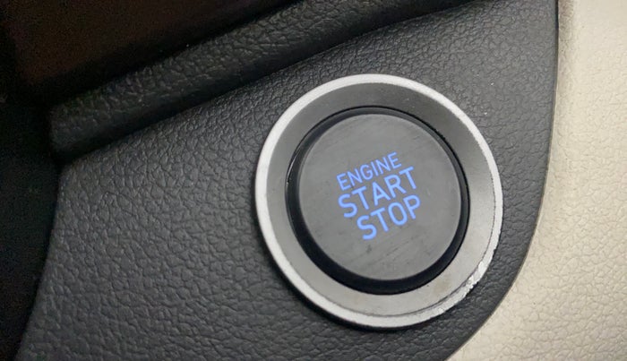 2020 Hyundai AURA SX PLUS 1.2 AMT, Petrol, Automatic, 43,544 km, Keyless Start/ Stop Button