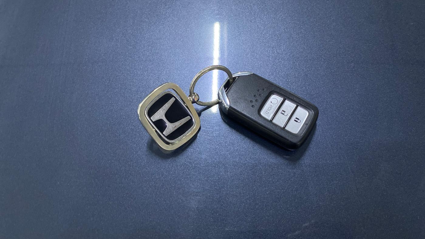 2024 Honda ELEVATE ZX CVT, Petrol, Automatic, 14,200 km, Key Close Up