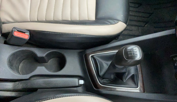 2017 Hyundai Elite i20 SPORTZ 1.2, Petrol, Manual, 87,492 km, Gear Lever