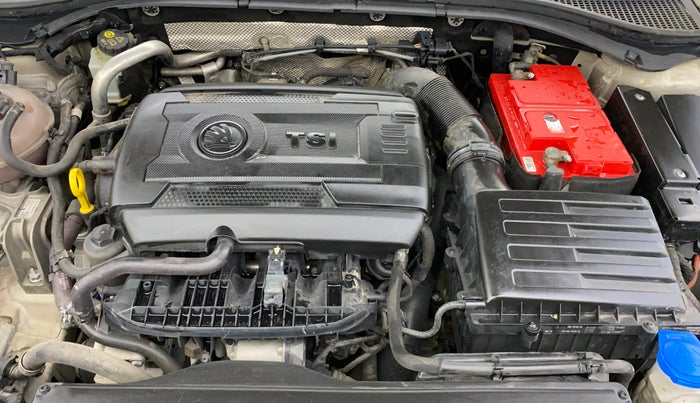 2019 Skoda Superb STYLE 1.8 TSI MT, Petrol, Manual, 50,278 km, Engine View