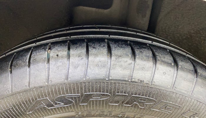 2019 Skoda Superb STYLE 1.8 TSI MT, Petrol, Manual, 50,278 km, Left Rear Tyre Tread