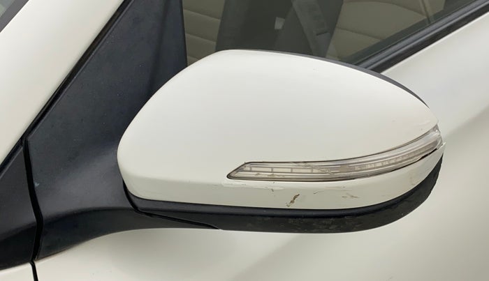 2014 Hyundai Elite i20 SPORTZ 1.2, Petrol, Manual, 41,173 km, Left rear-view mirror - Cover has minor damage