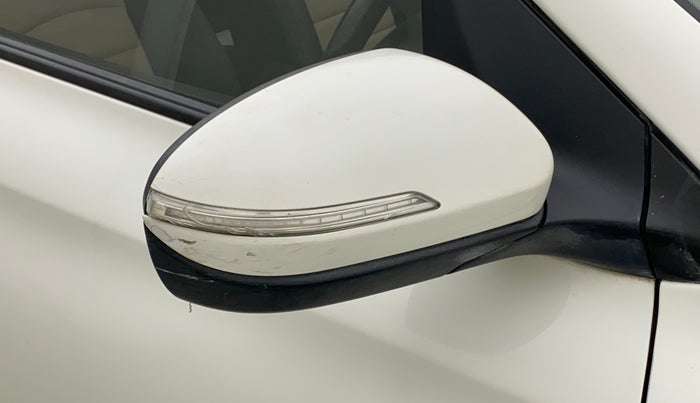 2014 Hyundai Elite i20 SPORTZ 1.2, Petrol, Manual, 41,173 km, Right rear-view mirror - Minor scratches