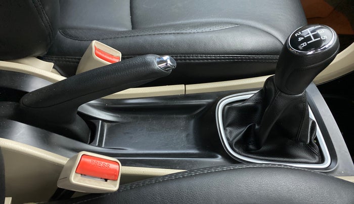 2021 Maruti Ciaz ZETA 1.5 SHVS MT PETROL, Petrol, Manual, 9,849 km, Gear Lever