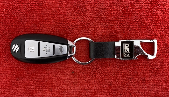 2021 Maruti Ciaz ZETA 1.5 SHVS MT PETROL, Petrol, Manual, 9,849 km, Key Close Up