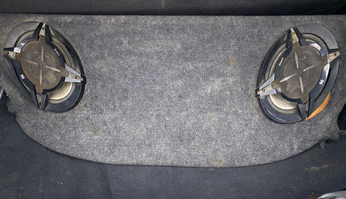 2015 Hyundai Eon ERA +, Petrol, Manual, 50,017 km, Infotainment system - Rear speakers missing / not working