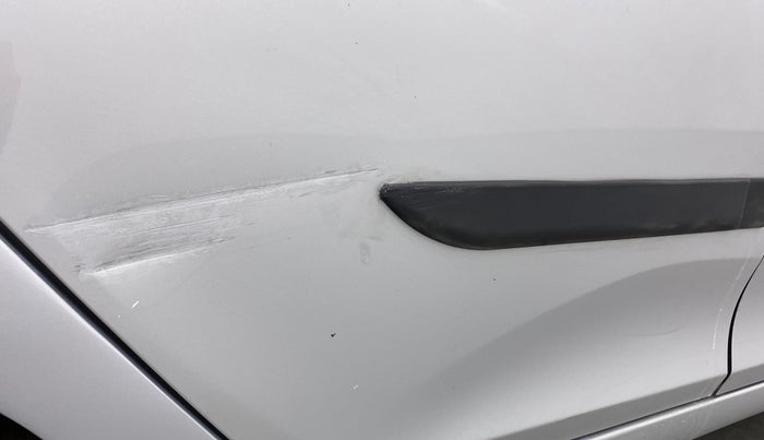 2015 Hyundai Eon ERA +, Petrol, Manual, 50,017 km, Right rear door - Minor scratches
