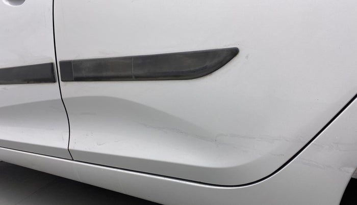 2015 Hyundai Eon ERA +, Petrol, Manual, 50,017 km, Rear left door - Minor scratches